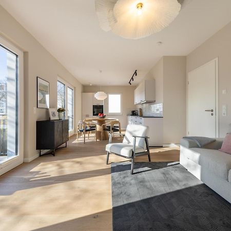 Ferienwohnung Strom Acht - Modern Frisch Inkl Stellplatz, Balkon - 200M Zum Alten Strom Rostock Eksteriør billede