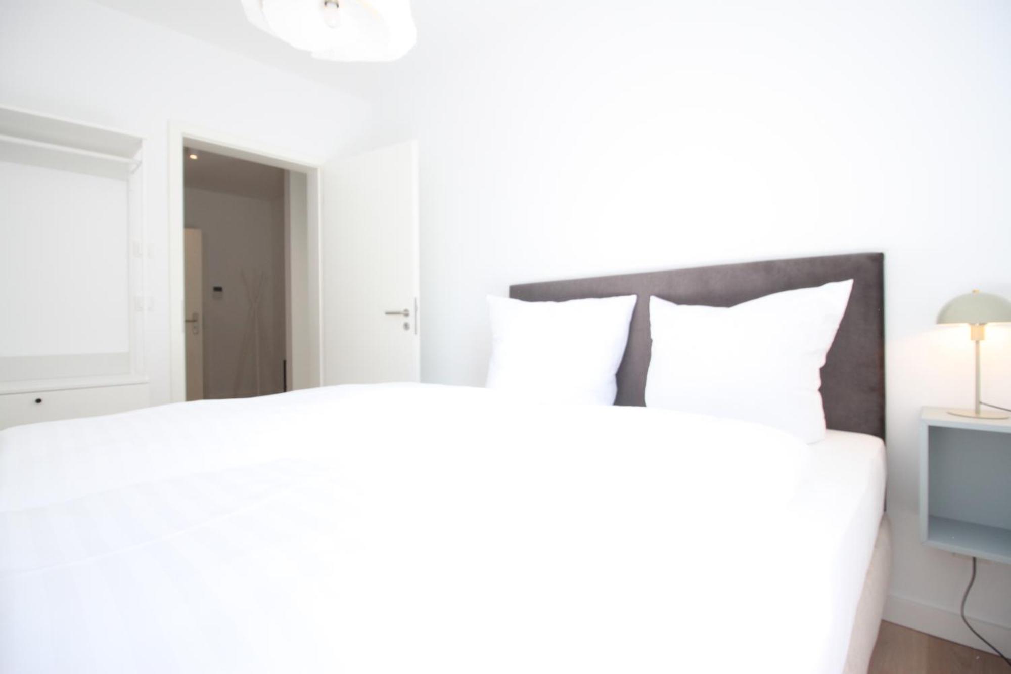 Ferienwohnung Strom Acht - Modern Frisch Inkl Stellplatz, Balkon - 200M Zum Alten Strom Rostock Eksteriør billede