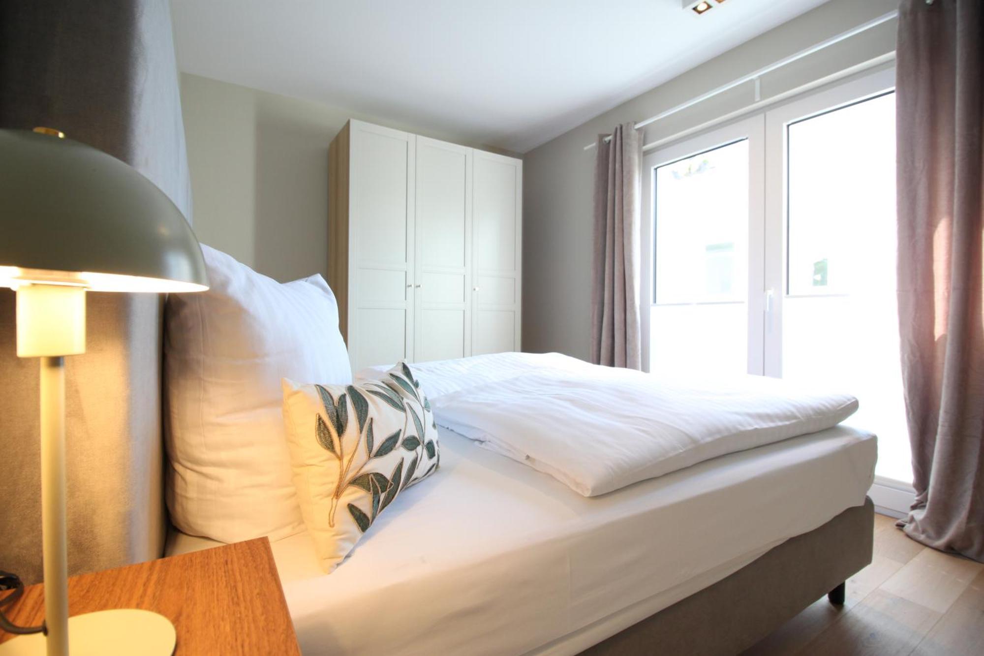 Ferienwohnung Strom Acht - Modern Frisch Inkl Stellplatz, Balkon - 200M Zum Alten Strom Rostock Eksteriør billede
