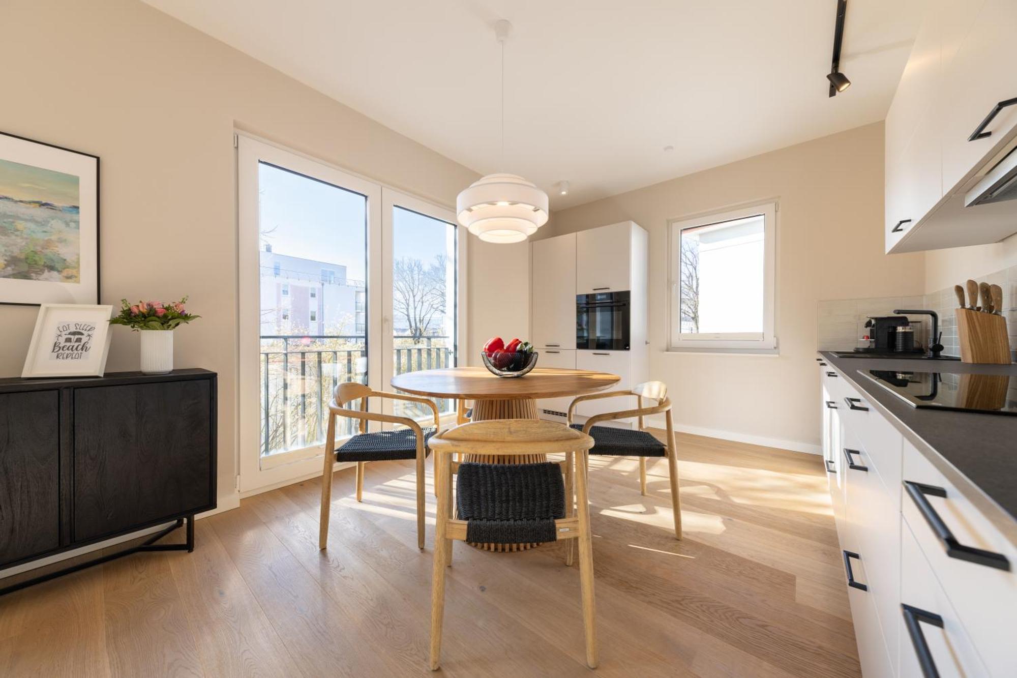 Ferienwohnung Strom Acht - Modern Frisch Inkl Stellplatz, Balkon - 200M Zum Alten Strom Rostock Eksteriør billede